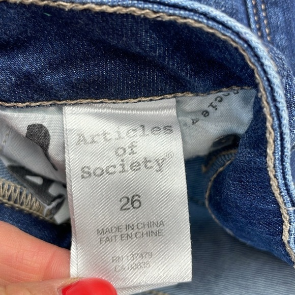 Articles of Society Women’s Mid Rise Ankle Skinny Jean with Raw Hem, size 26 - Picture 3 of 11